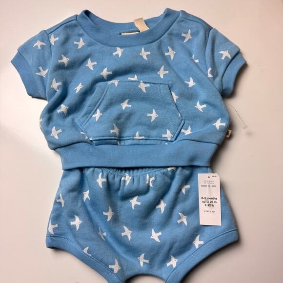 Baby Gap Bird Print Short Sleeve and Matching Short Set Sz 0-3M NWT - Picture 4 of 8